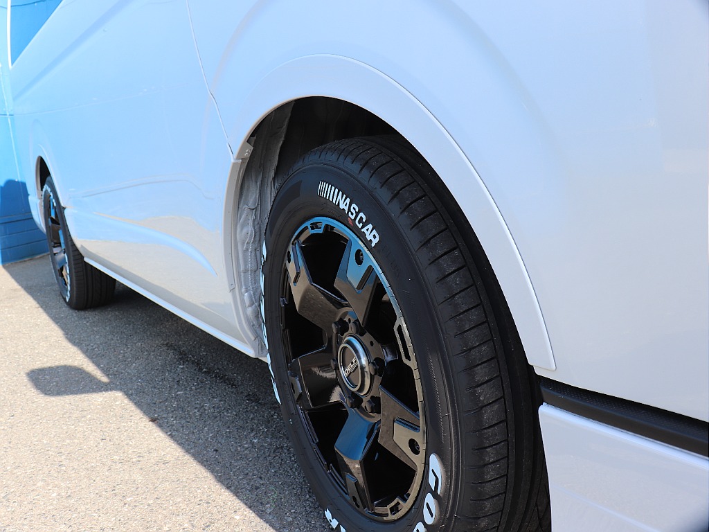 トヨタ ハイエース(34枚目)