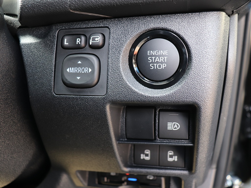 運転席スイッチ類