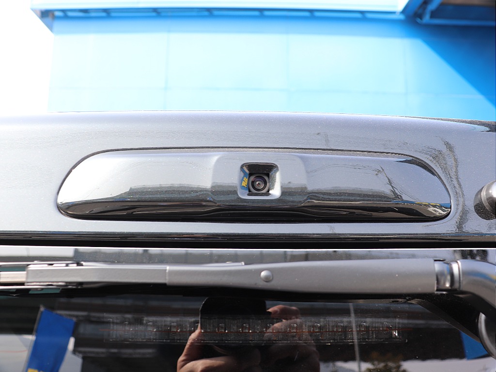 ハイエースの事なら専門店のフレックス福岡店へ！　現金を減らしにくいローン購入や、経費が使える法人様にぴったりのリースなどハイエースライフを始めるお手伝いをいたします！