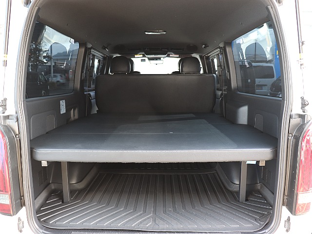 ベッドキット設置しているので多目的にご利用可能◎