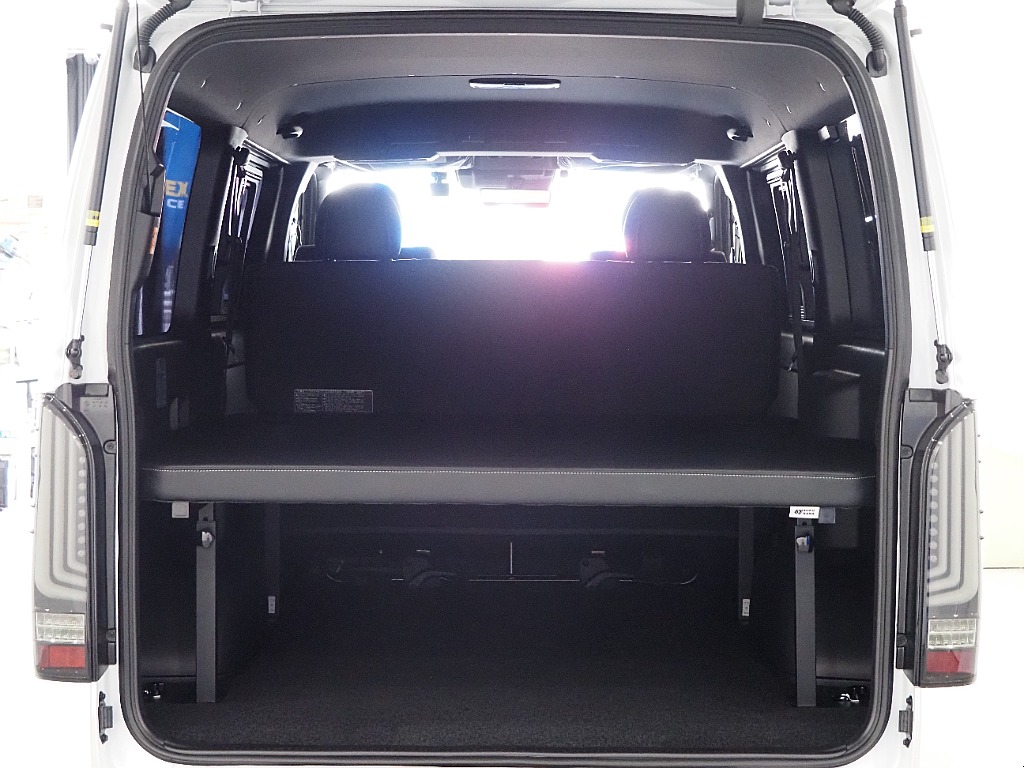 【9型　新古車/ハイエースバン/DARKPRIMEⅡ/2.8?】FLEXオリジナルカスタム！新古車が電撃入庫【全国納車可能】