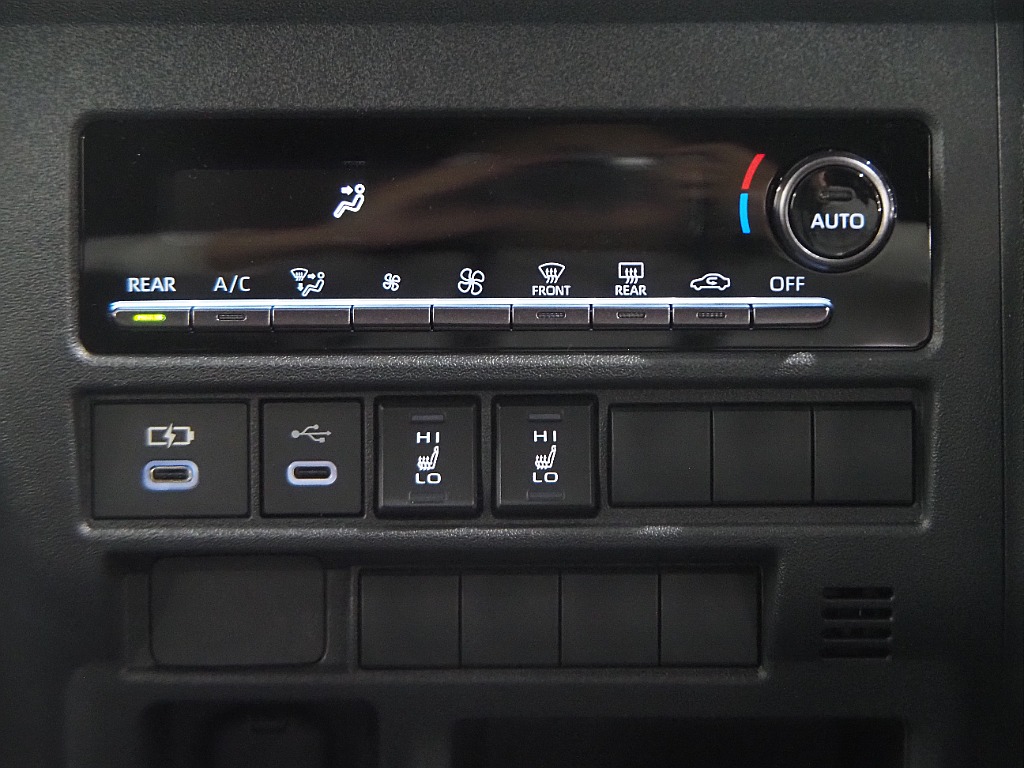 【9型　新古車/ハイエースバン/DARKPRIMEⅡ/2.8?】FLEXオリジナルカスタム！新古車が電撃入庫【全国納車可能】
