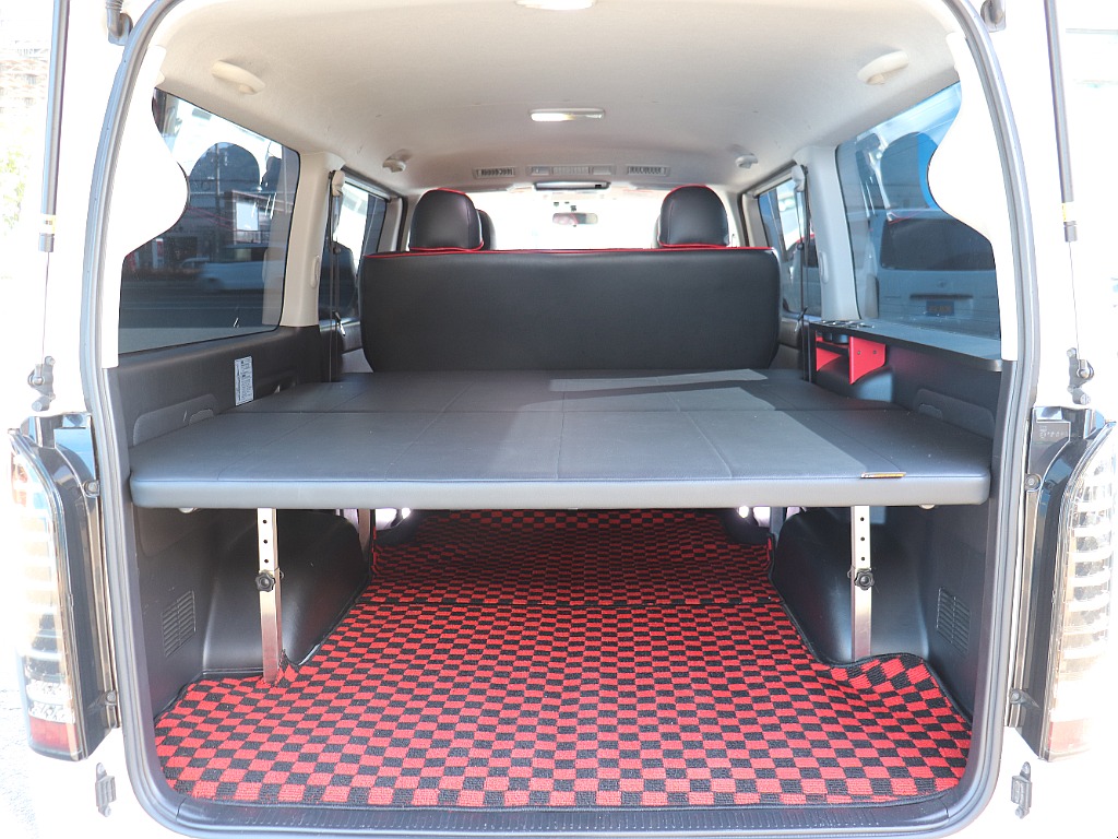 Uiビークル　ベッドキットで下に荷物を置いて収納も可能！