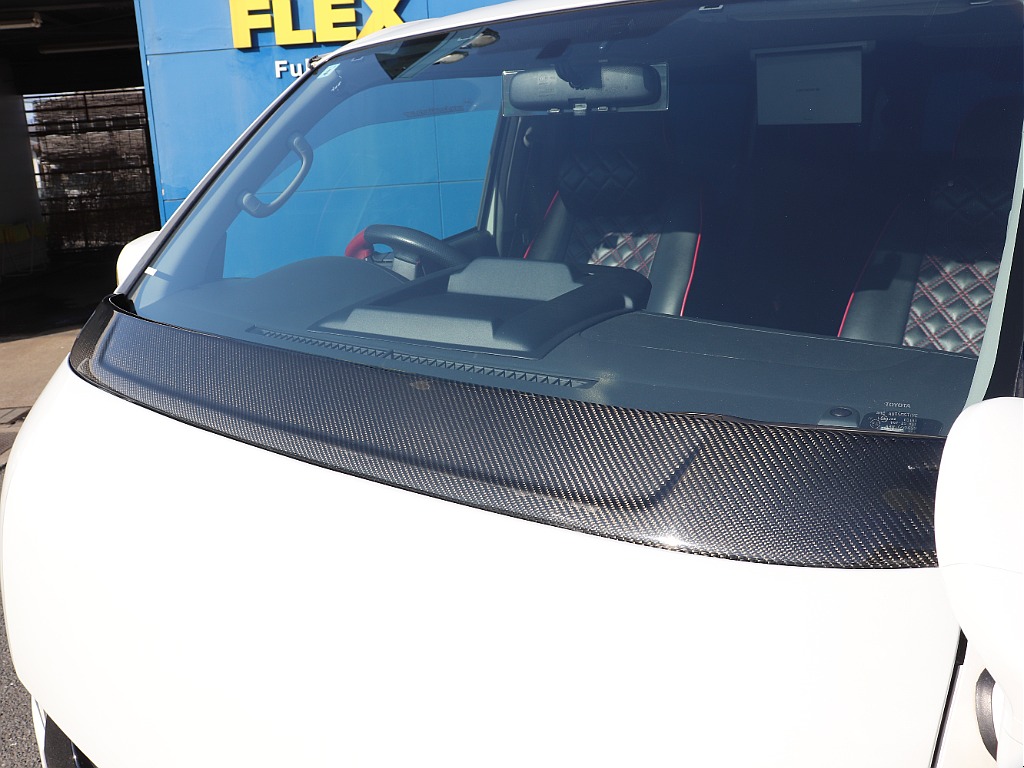 ハイエースの事なら専門店のフレックス福岡店へ！　現金を減らしにくいローン購入や、経費が使える法人様にぴったりのリースなどハイエースライフを始めるお手伝いをいたします！