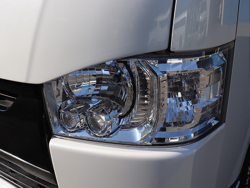 ハイエースの事なら専門店のフレックス福岡店へ！　現金を減らしにくいローン購入や、経費が使える法人様にぴったりのリースなどハイエースライフを始めるお手伝いをいたします！