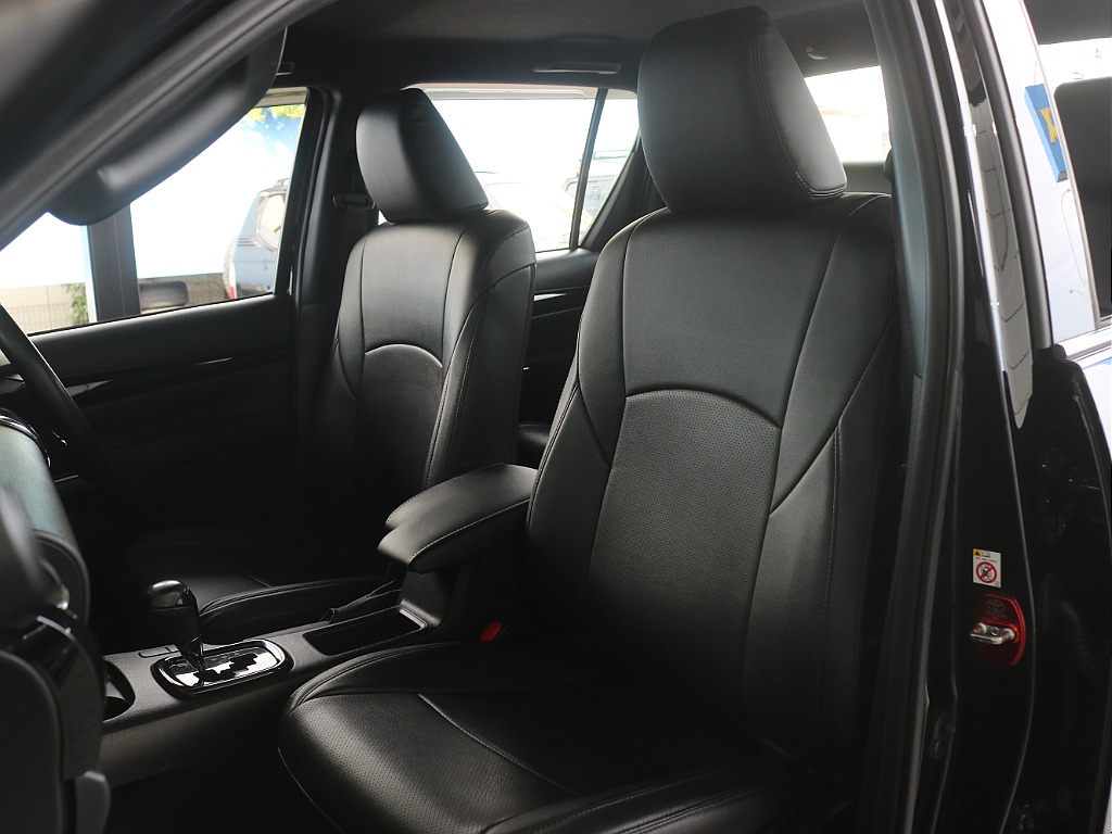 トヨタ&nbsp;ハイラックス&nbsp;4ドア2.4DT ZブラックラリーED 4WD&nbsp;&nbsp;福岡県の詳細画像&nbsp;その11