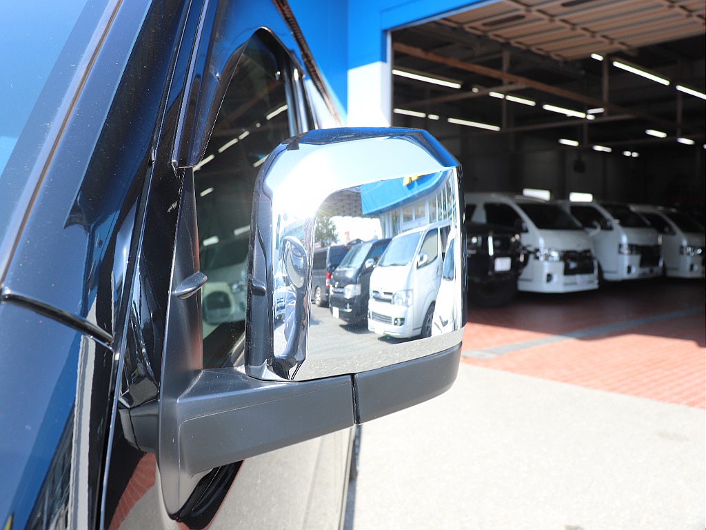 ハイエースの事なら専門店のフレックス福岡店へ！　現金を減らしにくいローン購入や、経費が使える法人様にぴったりのリースなどハイエースライフを始めるお手伝いをいたします！