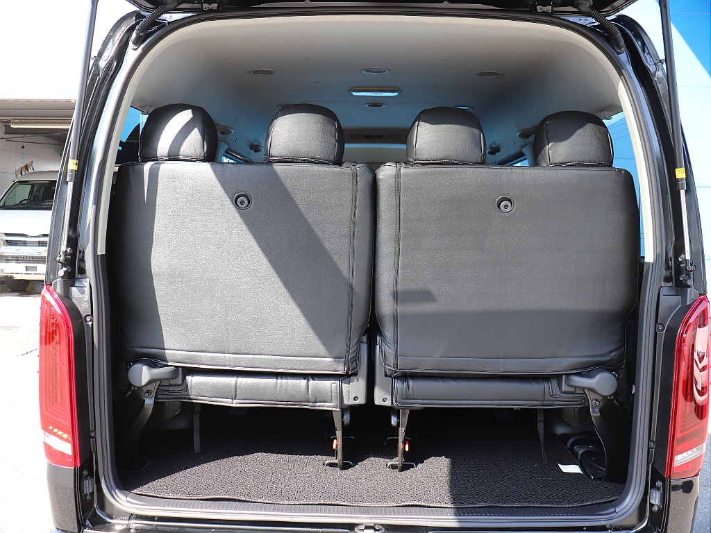 ハイエースの事なら専門店のフレックス福岡店へ！　現金を減らしにくいローン購入や、経費が使える法人様にぴったりのリースなどハイエースライフを始めるお手伝いをいたします！