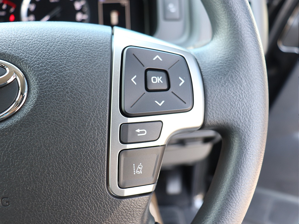 ハイエースの事なら専門店のフレックス福岡店へ！　現金を減らしにくいローン購入や、経費が使える法人様にぴったりのリースなどハイエースライフを始めるお手伝いをいたします！