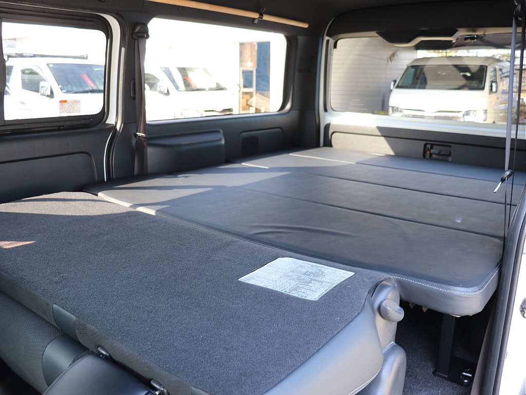 2列目シートを倒す事によってより広いスペースを確保できます◎