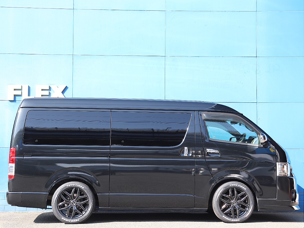 ハイエースの事なら専門店のフレックス福岡店へ！　現金を減らしにくいローン購入や、経費が使える法人様にぴったりのリースなどハイエースライフを始めるお手伝いをいたします！