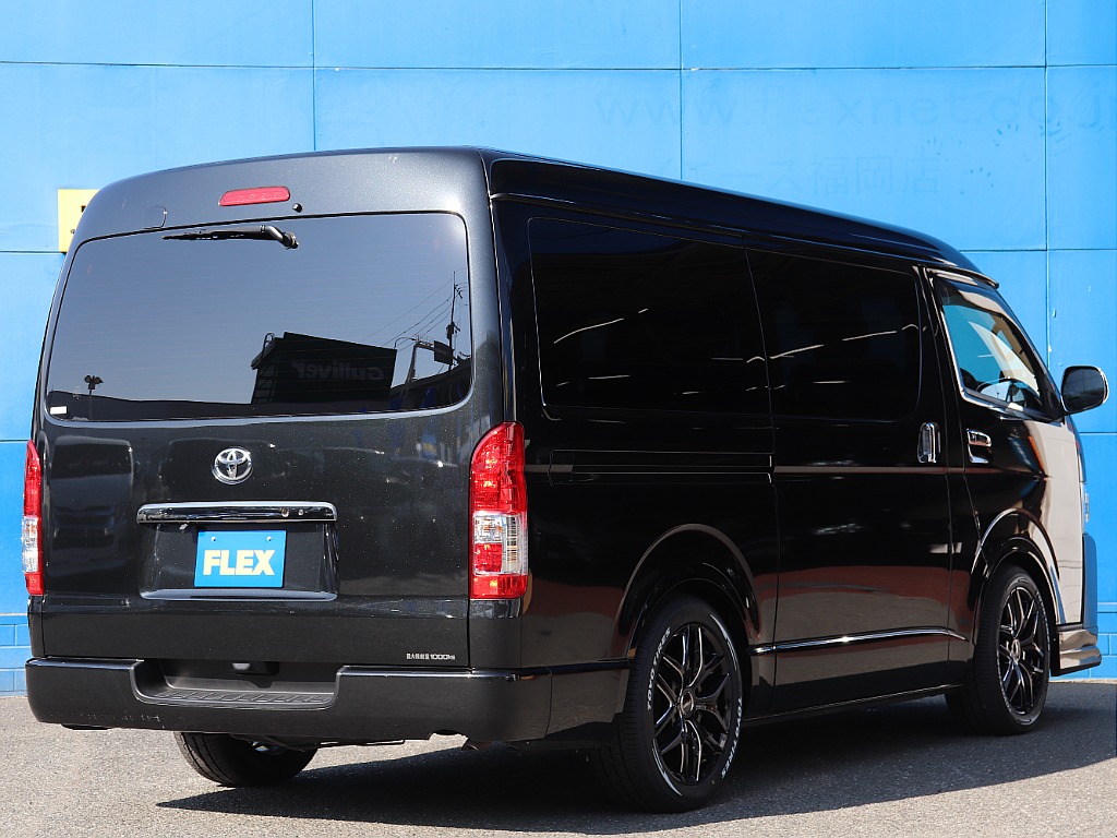 ハイエースの事なら専門店のフレックス福岡店へ！　現金を減らしにくいローン購入や、経費が使える法人様にぴったりのリースなどハイエースライフを始めるお手伝いをいたします！