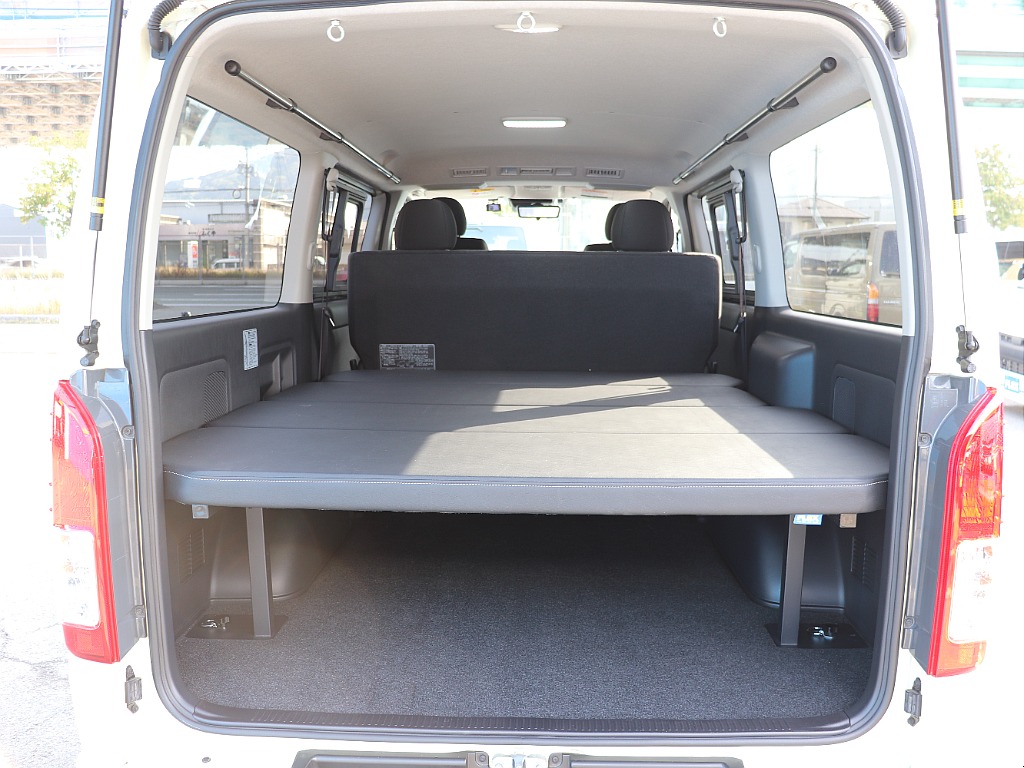 トヨタ ハイエースバン(19枚目)
