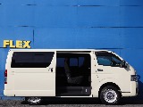 トヨタ ハイエースバン(7枚目)