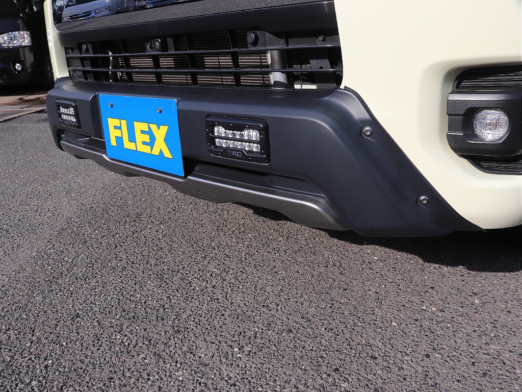 トヨタ ハイエースバン(10枚目)