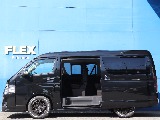パワースライドドアで乗り降りもスムーズ！