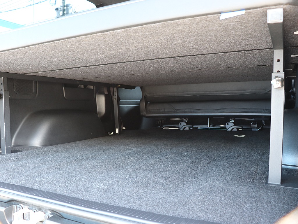 ちょっとした荷物スペースに♪