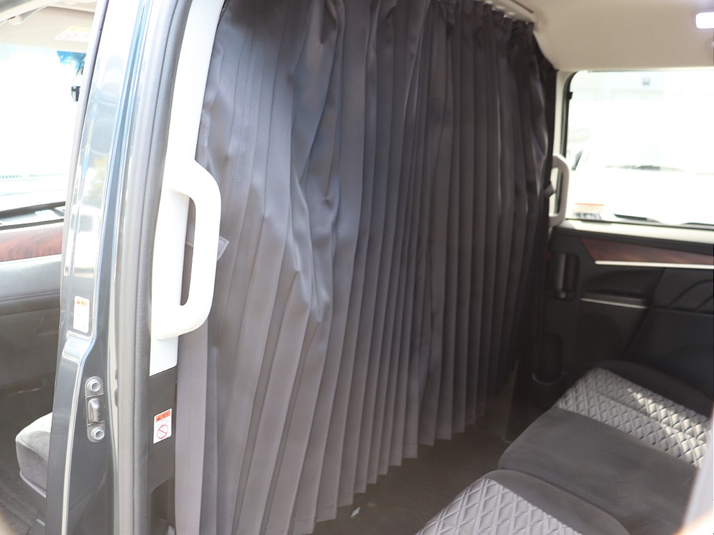 カーテンが設置されているので、プライバシー保護も◎