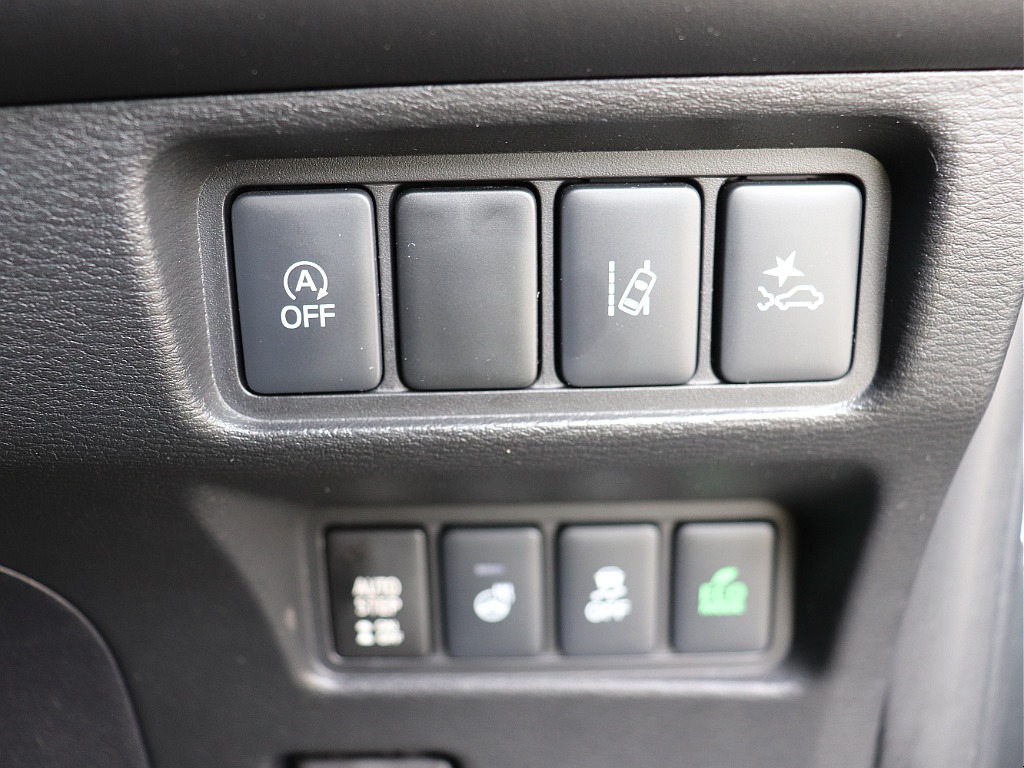 ハイエースの事なら専門店のフレックス福岡店へ！　現金を減らしにくいローン購入や、経費が使える法人様にぴったりのリースなどハイエースライフを始めるお手伝いをいたします！