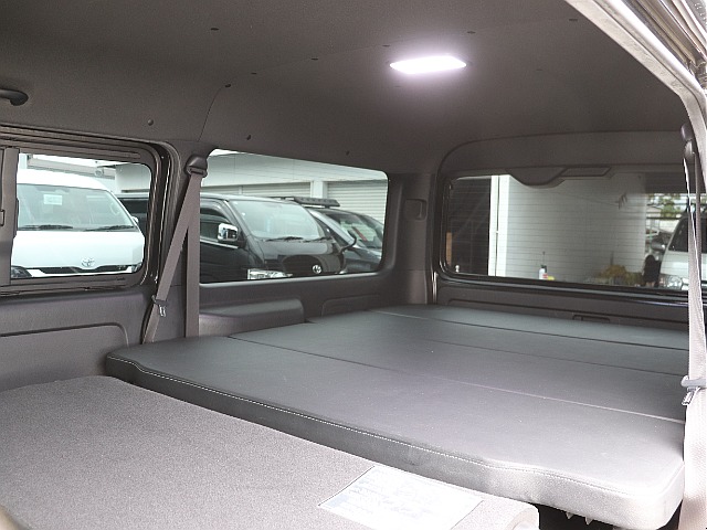 車中泊はもちろん、荷物置きとしても使える便利なベッドキット！広々フラット空間で、アウトドアや長距離移動も快適です！