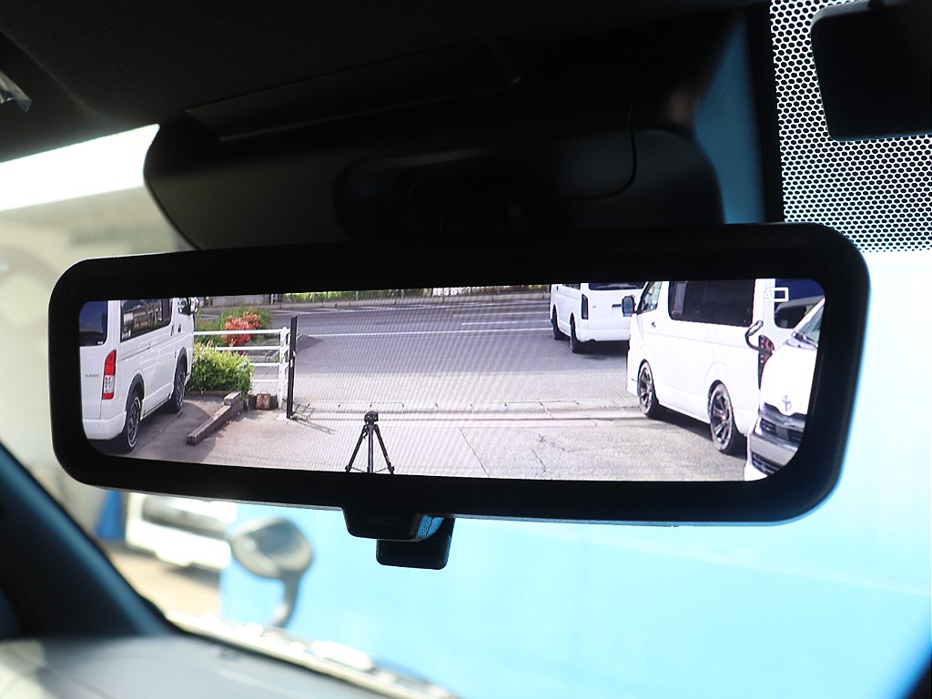 デジタルインナーミラーは、後部に荷物が載っていても後部を映し出してくれます