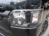 ヘッドライトにはインナーブラック塗装 LED