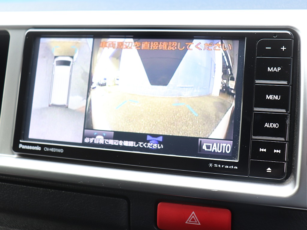 ストラーダ7型ナビ！バックカメラで駐車時も安心