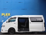 2インチローダウン施工済みで日々の乗り降りや荷物の積み下ろしをスムーズにしてくれます！
