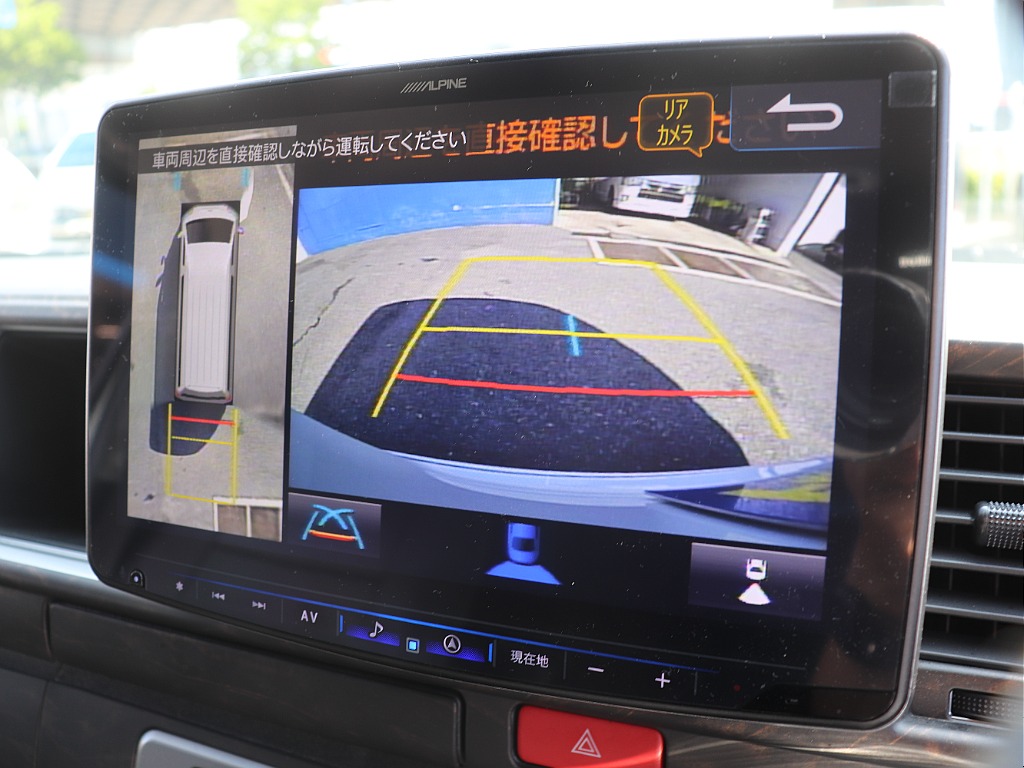 ALPINE11型フローティングナビ！バックカメラで駐車時も安心です
