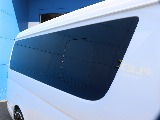 小窓完備で走行時も換気が可能です！