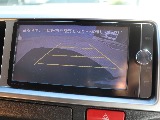 バックカメラで駐車時も安心です