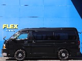 2.5インチローダウン施工済みで日々の乗り降りや荷物の積み下ろしをスムーズにしてくれます