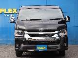 「家族で乗る」だけじゃない。 「家族で遊べる」ハイエース。  FLEXならではの使い勝手と快適性を、お気軽にお問い合わせください。
