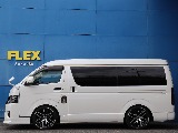 ローダウン施工済みなので日々の乗り降りや荷物の積み下ろしをスムーズにしてくれます