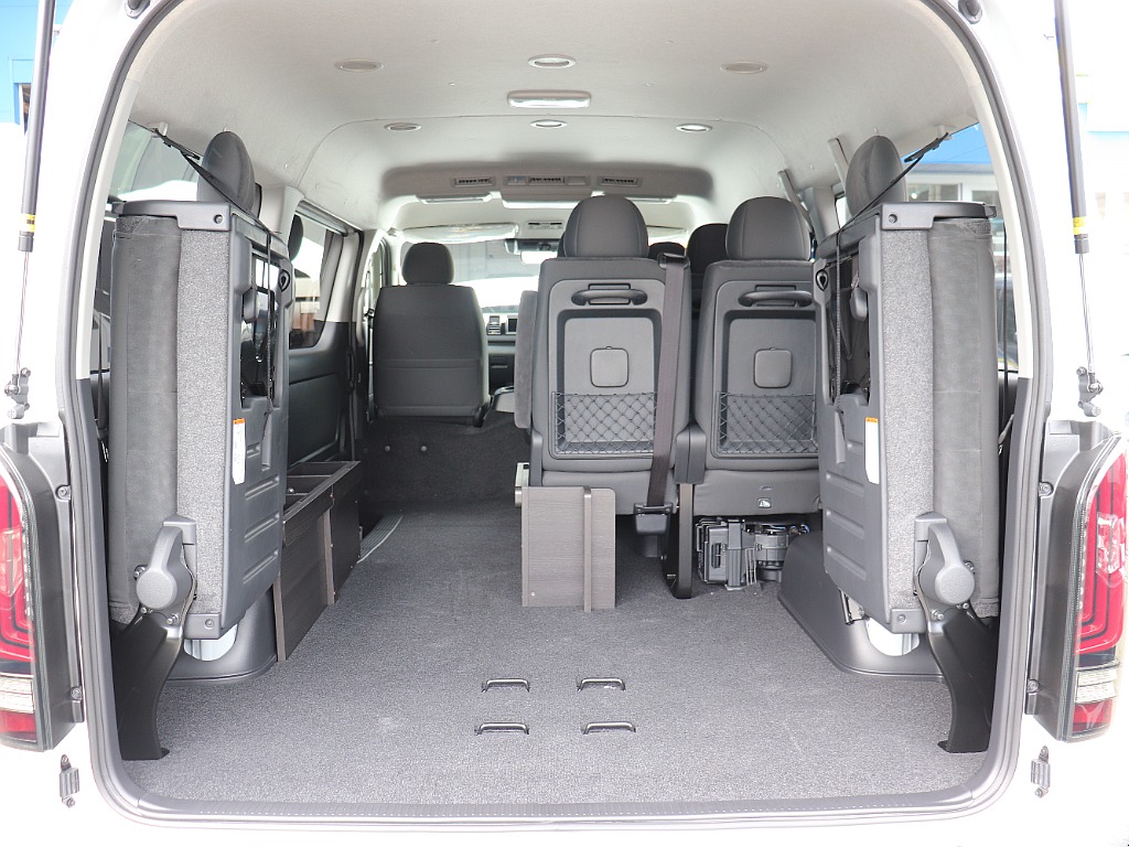 トヨタ&nbsp;ハイエース&nbsp;ワゴン2.7GLロング ミドルルーフ 4WD&nbsp;ゼロワゴンベッドPKG&nbsp;福岡県の詳細画像&nbsp;その15