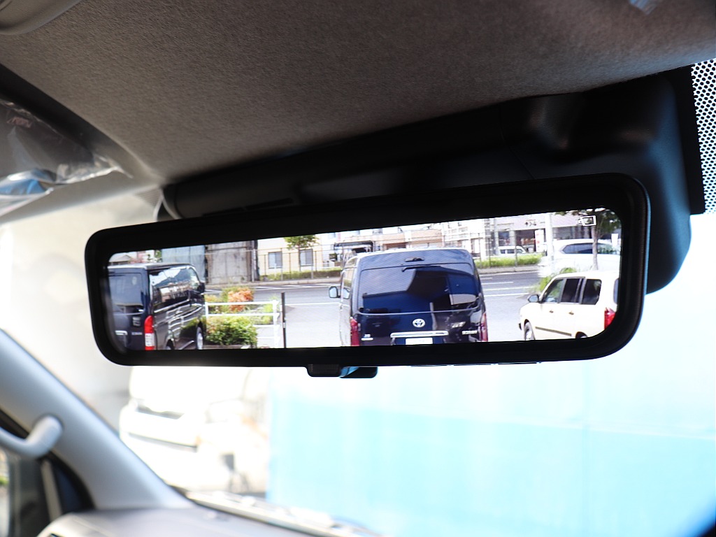 デジタルインナーミラーは後部に荷物が載っていても後ろを映し出してくれます
