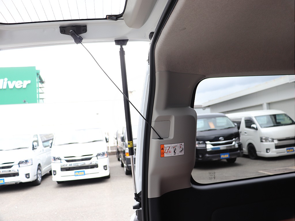 トヨタ&nbsp;ハイエースバン&nbsp;5ドアバン2.8ディーゼルT スーパーGLロング&nbsp;&nbsp;福岡県の詳細画像&nbsp;その19