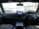 内装はダークプライムⅡ専用になっており、高級感もあり かっこよさも増しますね♪