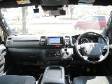 ダークプライム専用の内装でかっこいいですね♪