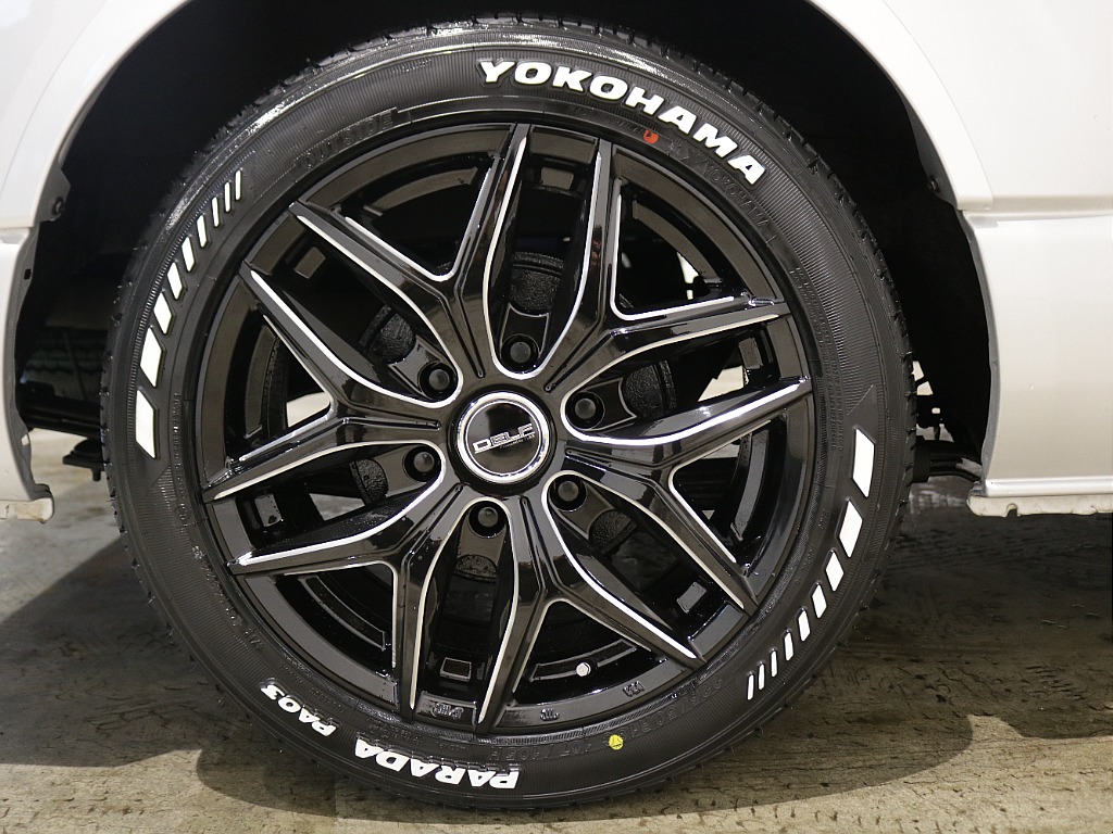 大人気のオリジナル　DELF01　１８インチ装備済み?