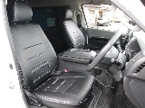 シートカバー装備済みで御座いますので、シートの汚れ・劣化を緩和させてくれますよ♪