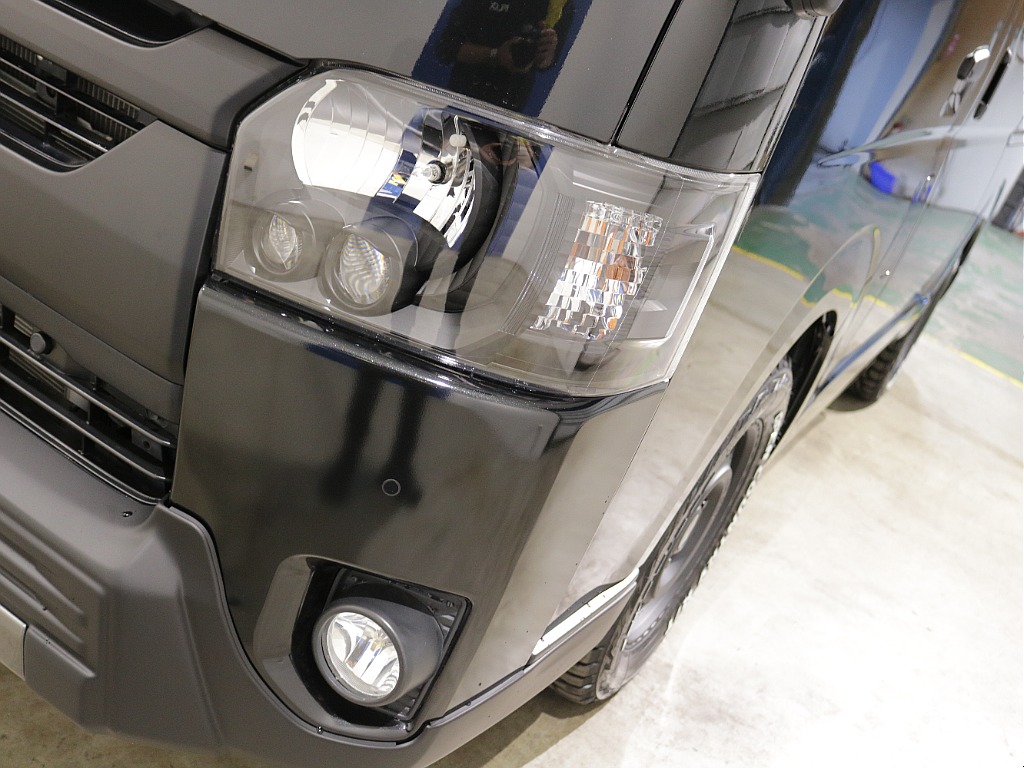 LEDヘッドライトですので夜間も安心して運転できますね♪