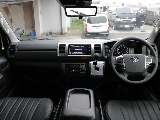 運転席周りも未使用車ですのでとてもきれいになっております！！