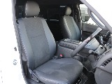 運転席も綺麗な状態です♪ ダークプライム専用ハーフレザーシートですので高級感がありますね♪