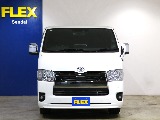 ベットキットやナビ、シートカバーなどカスタム盛りだくさん車両が入庫！！