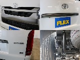 ステアリング　パネル　シフトノブなどダークプライムS専用になっているので高級感がありますね！！