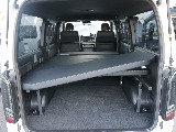オリジナルベットキットタイプⅡが装備されております！！車中泊やアウトドアがお好きな方に最適な一台です♪