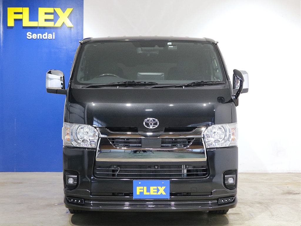 ベットキット付きで車中泊やアウトドアはもちろん仕事にも使い分けができる車両が入庫いたしました！！