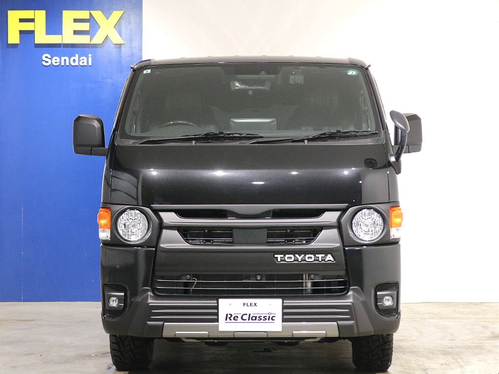 ベットキット付きで車中泊やアウトドアにも使えて仕事にも使えちゃう車両になっております！！