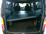 クラシックブラック　ベットキットタイプⅡが搭載しておりますので車中泊やアウトドアなどに最適な一台となっております！！